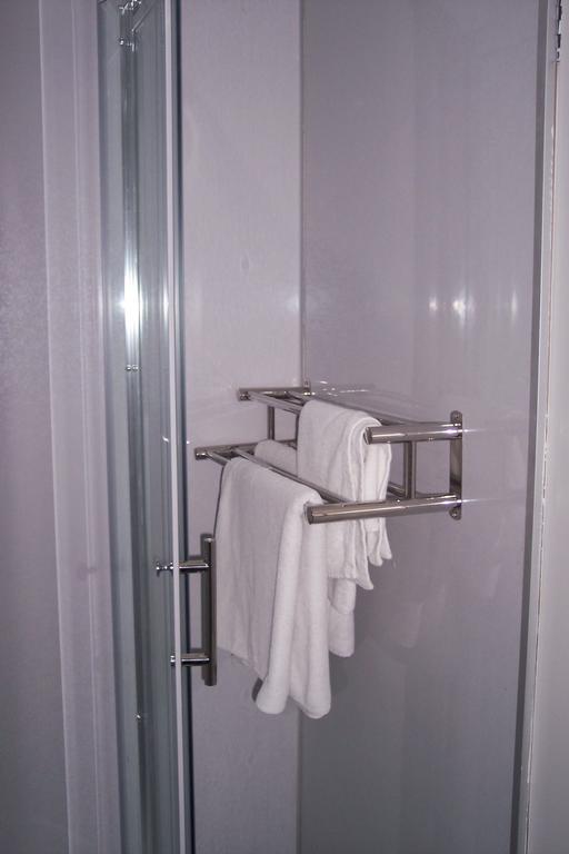 Habitación Doble con baño - 1 o 2 camas