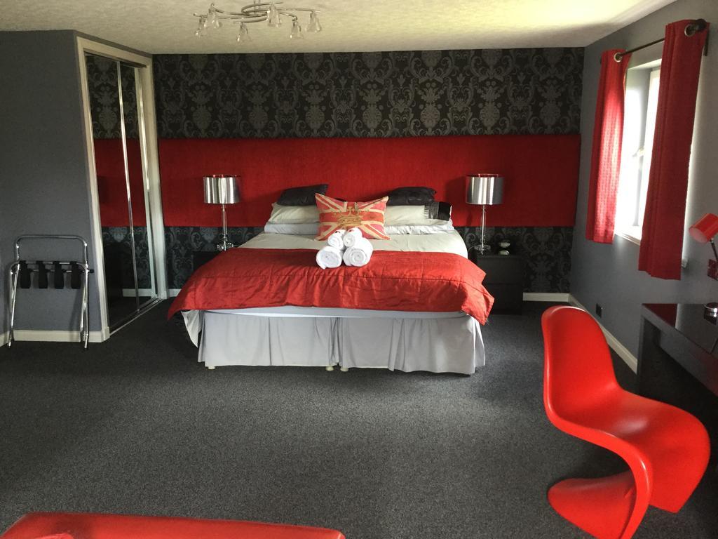 Deluxe King Suite,257839725:JPEG