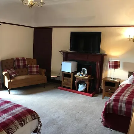 Cavell House-3