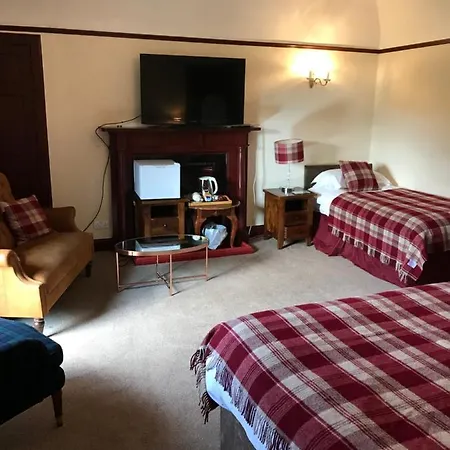 Cavell House-2